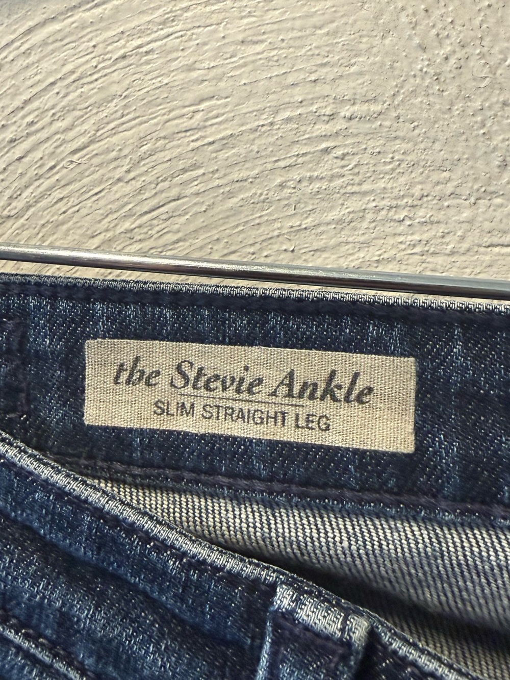 AG Adriano Goldschmied Stevie Ankle Straight Leg Jeans Dark Wash Low Rise 28R - Picture 4 of 6